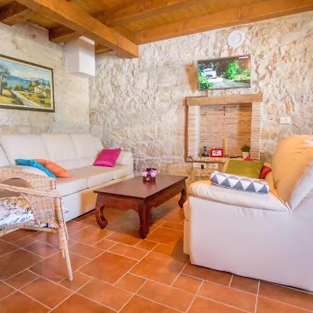 Roofed In Istria With Private Pool Rajki