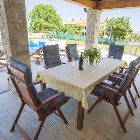 Roofed In Istria With Private Pool Villa