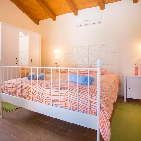 Roofed In Istria With Private Pool Villa