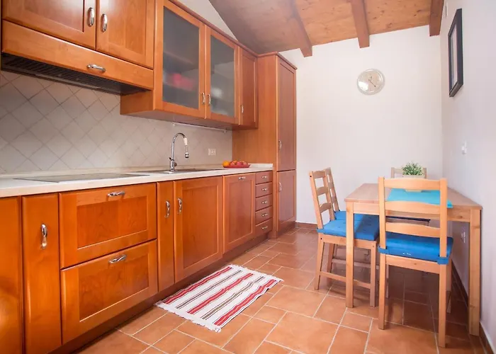 In Medvidici With Pool Near Porec Vila *